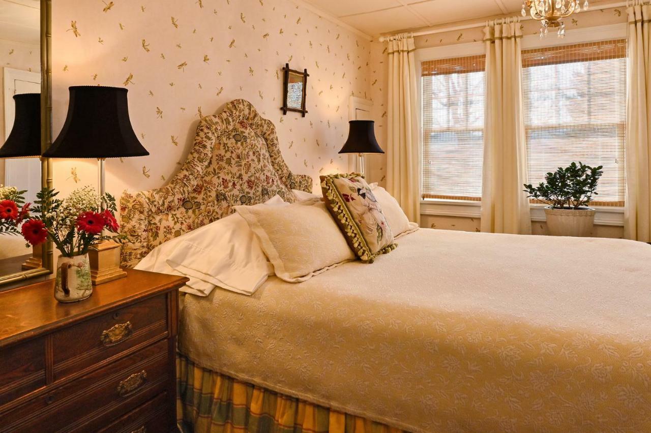 Hilltop House Bed & Breakfast Amenia Esterno foto