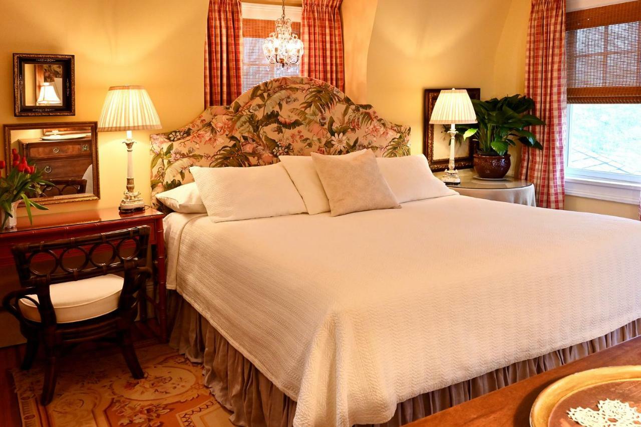 Hilltop House Bed & Breakfast Amenia Esterno foto